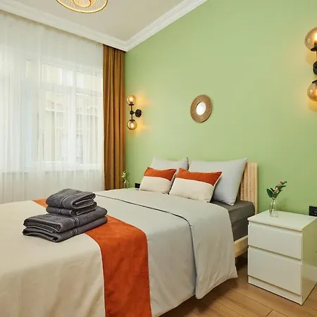Galata Retreat 2 Bedrooms, 2 Ac, 2 Bath * Istambul