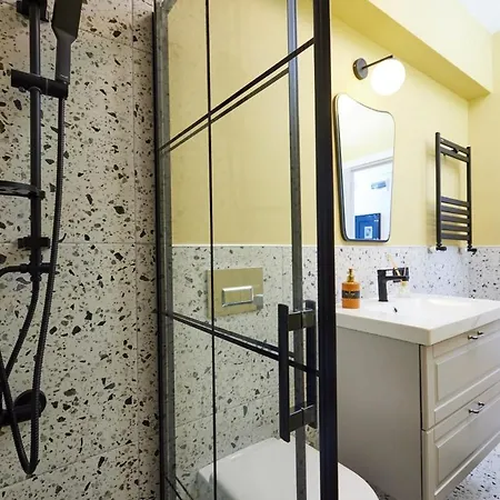 Galata Retreat 2 Bedrooms, 2 Ac, 2 Bath Апартаменты *